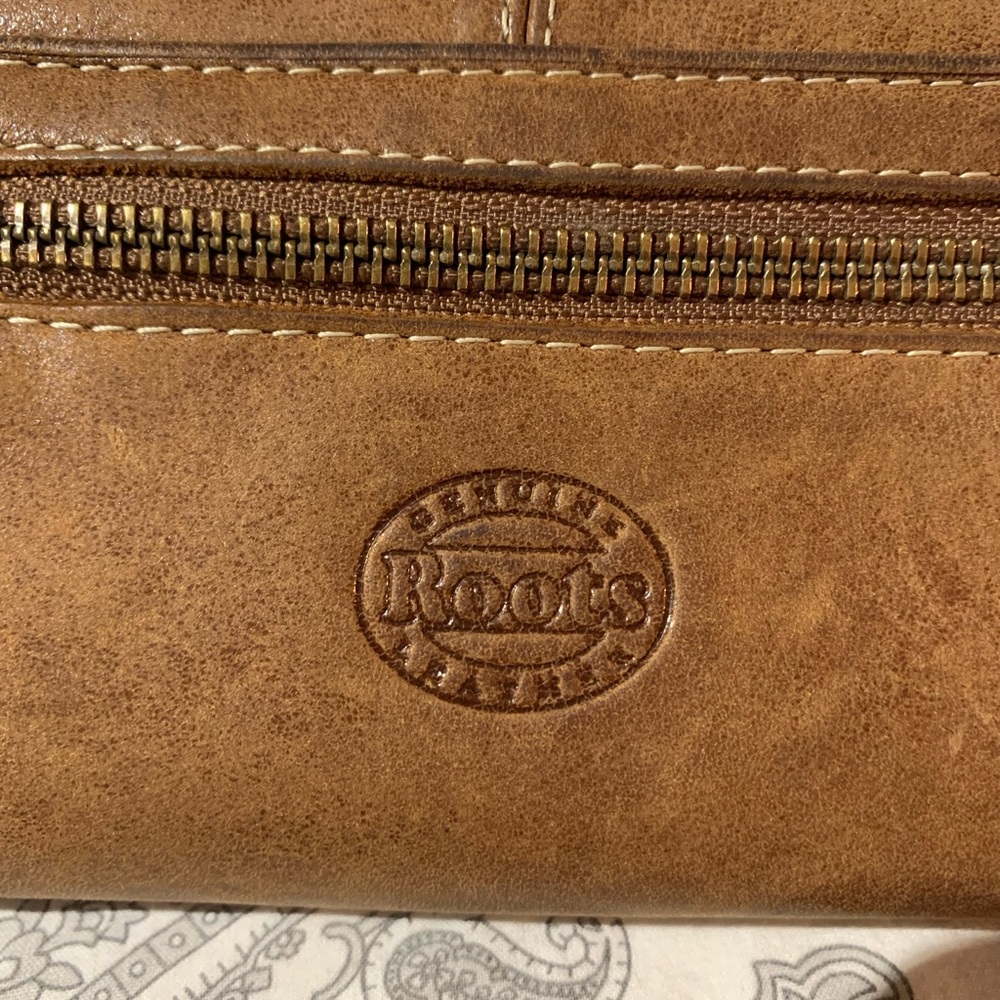 Roots Trifold Tribe Wallet 100% Genuine Leather - Picture 15 of 16